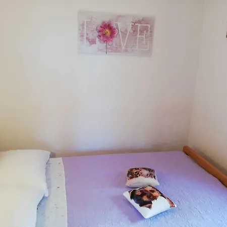 House Nikolina Ferienhaus *
