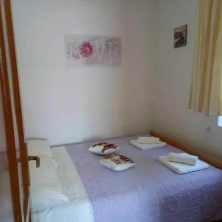 House Nikolina Prázdninový dům Tribanj-Kruscica