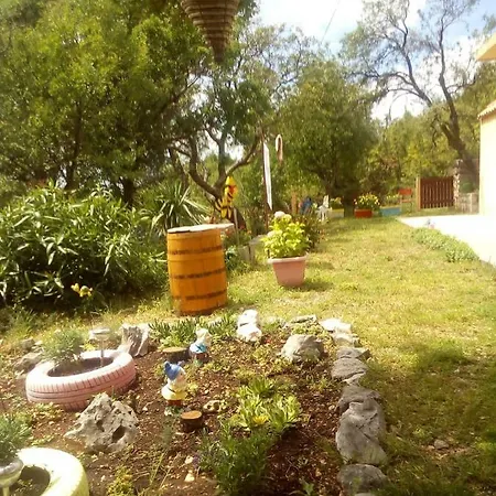 House Nikolina Ferienhaus Tribanj-Kruscica