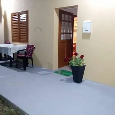 House Nikolina Prázdninový dům *